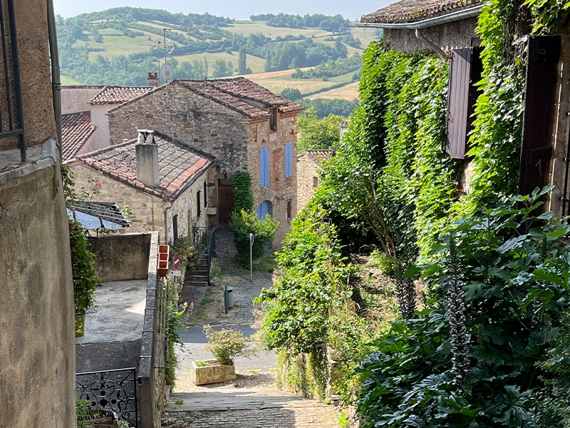 Photo Gillian Thornton Escalier du Pater Noster Cordes sur Ciel