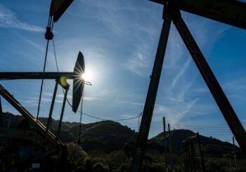 Hausse rapide des prix du pétrole : l’AIE veut libérer des quantités record de réserves de pétrole à cause de la guerre en Iran