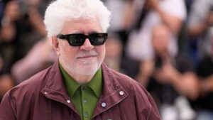 Festival du film : le réalisateur vedette Almodóvar qualifie Trump de monstre
