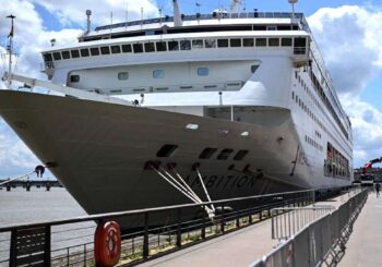 Personne n&rsquo;est autorisé à débarquer : une vague d&rsquo;infections gastro-intestinales arrête la croisière à Bordeaux