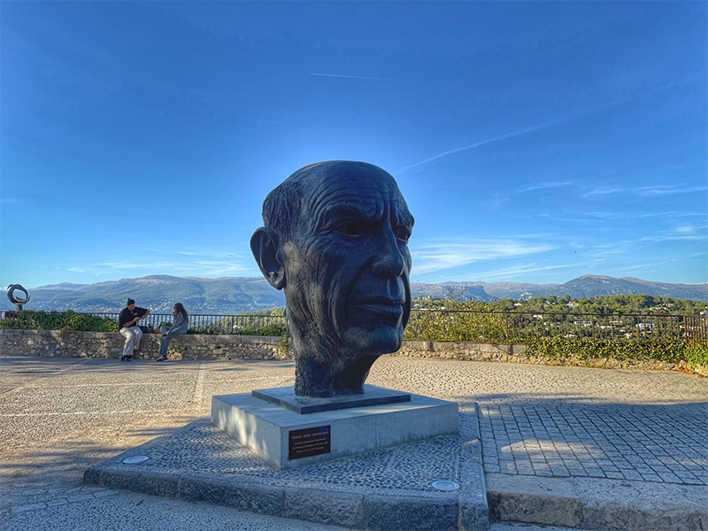 Tête géante de Picasso, Mougins