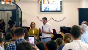 Wagenburg-Gymnasium de Stuttgart : un festival de musique française devrait être introduit dans toutes les écoles