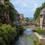 La Veules traversant les maisons fleuries et les anciens moulins de Veules-les-Roses