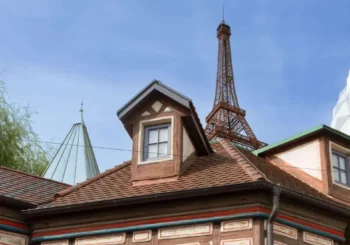Amitié franco-allemande : une ville voisine fait don d&rsquo;une Tour Eiffel à Europa-Park