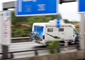 Bouchons en fin de vacances : ces autoroutes seront encore saturées