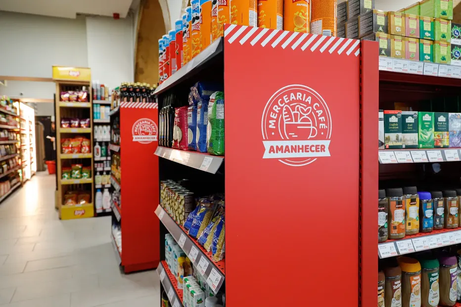 Quem compra nas lojas Amanhecer fica satisfeito com o ambiente familiar e próximo.